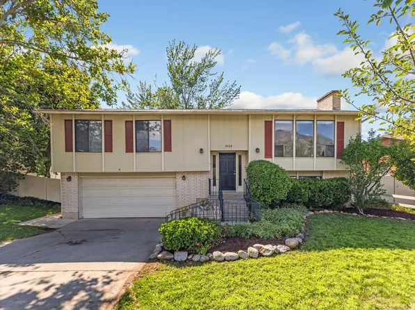 9326 S Alvey Ln, Sandy, UT 84093