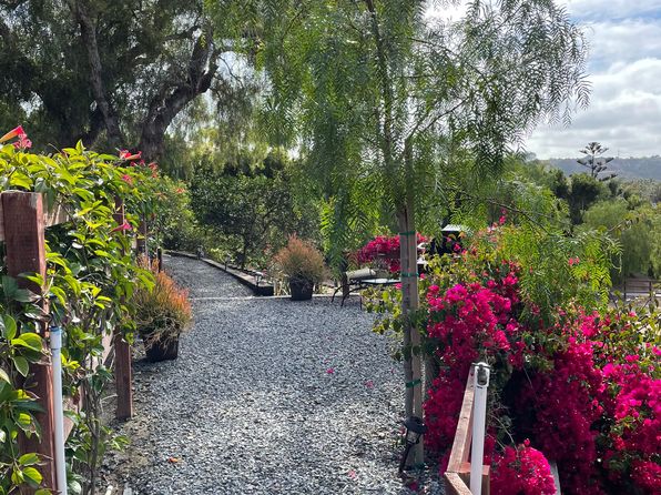 4615 La Noria Mini Studio Mini Studio