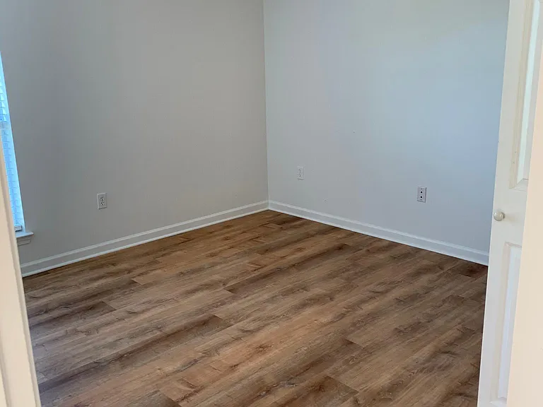 5282 Faulkner Dr — Photo 23