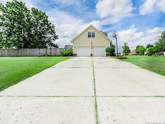 5th image of 8561 Governors Ln