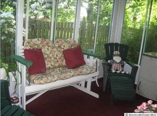 25 Rose Ct, Eatontown, NJ 07724