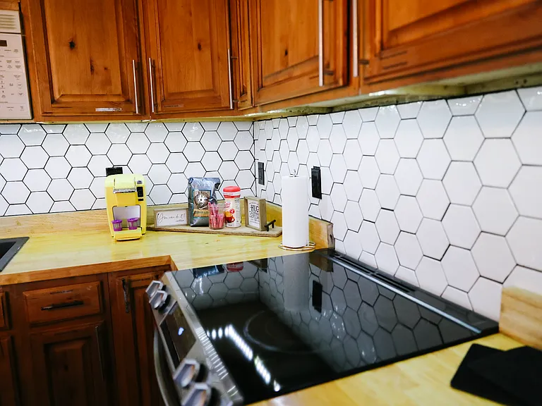 1240 Harrop St #2 — Photo 7