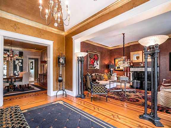 3rd image of 2047 Sherwood Ave