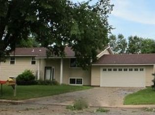 636 5th Ave SW, Perham, MN 56573