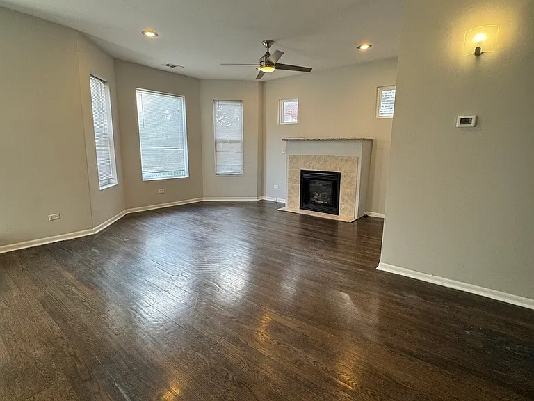 6130 S Rhodes Ave #2 — Photo 2