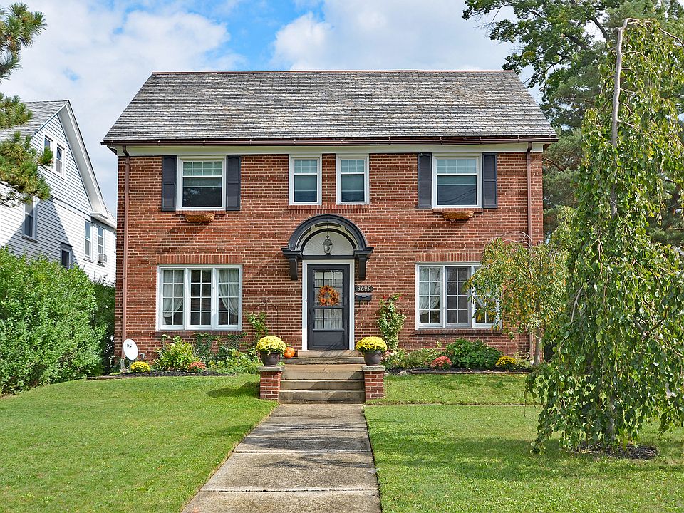 1st image of 3699 Rocky River Dr