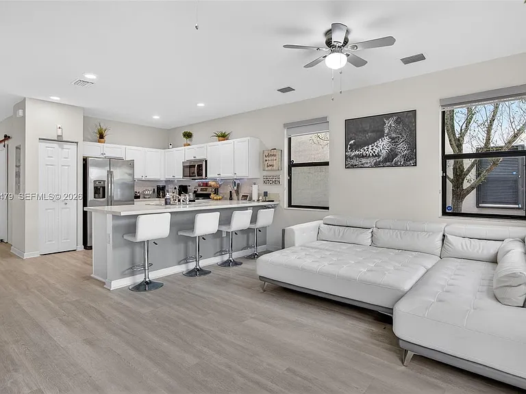 11527 SW 248th Ln — Photo 10