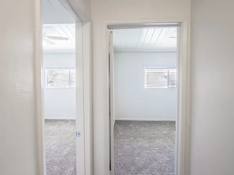 127 W Renette Ave — Photo 17