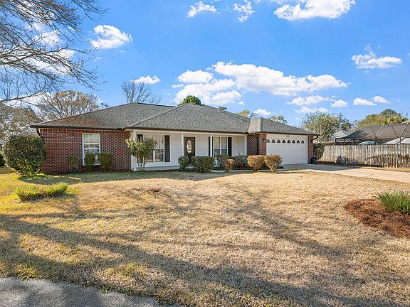 3rd image of 4572 Castlewood Ln