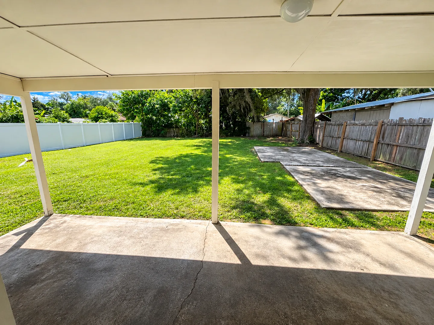 Spacious 3BR/1BA Dade City Home with Enclosed Front Porch & Large Backyard — Photo 3