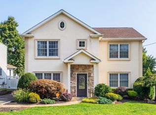 102 Sunrise Ter, Cedar Grove, NJ 07009