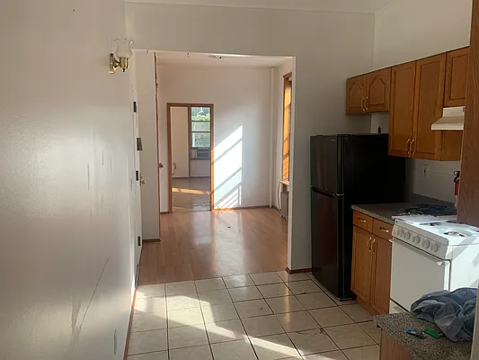 Rented by American Way Real Estate Inc | media 8
