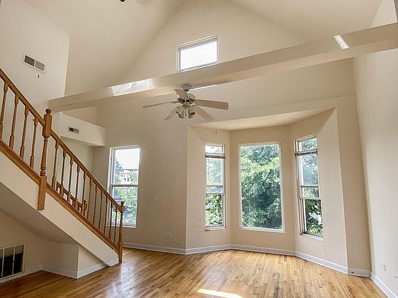 5th image of 3402 N Janssen Ave #2N