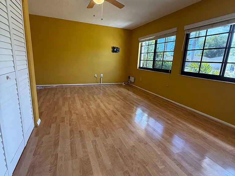 6970 Kimberly Ter — Photo 11