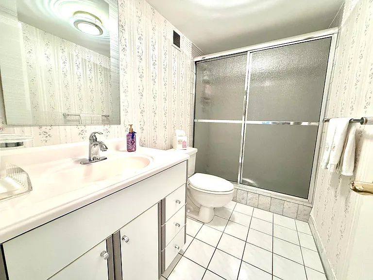800 SE 20th Ave #1106 — Photo 14