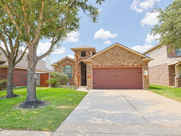 7042 Windy Run Ct — Photo 4
