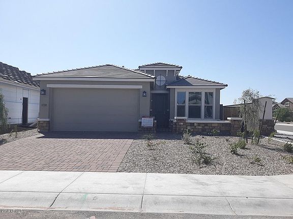 3rd image of 17729 W Granite View Dr
