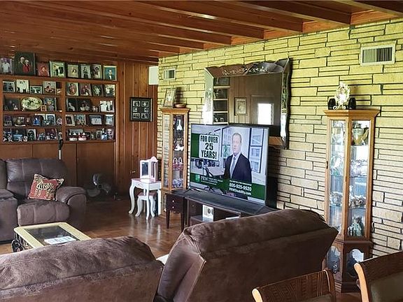 2nd image of 6003 Linneal Beach Dr