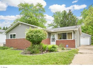 615 Garnette Rd, Akron, OH 44313