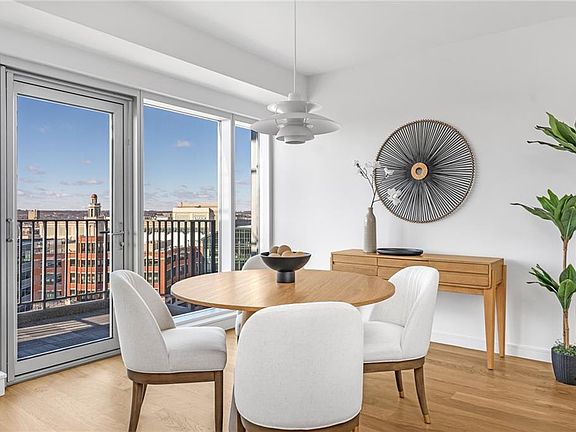 4th image of 200 Exchange St Unit 1413