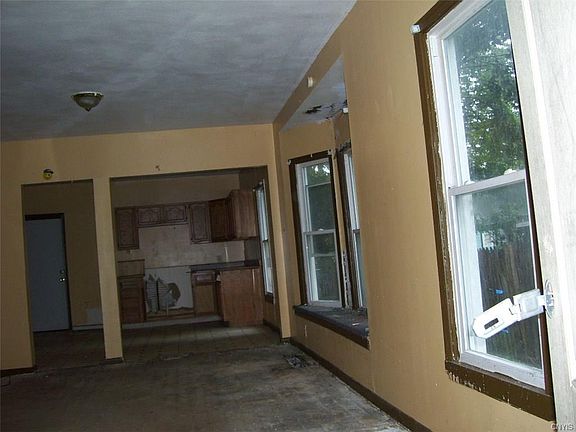 2nd image of 114 Fage Ave #16