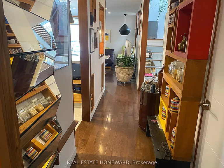 302 Rhodes Ave — Photo 16