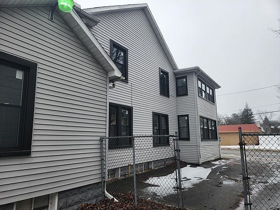 3rd image of 1111 Greenwood Ave