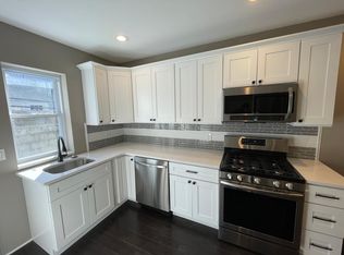 2050 Mountain St, Philadelphia, PA 19145