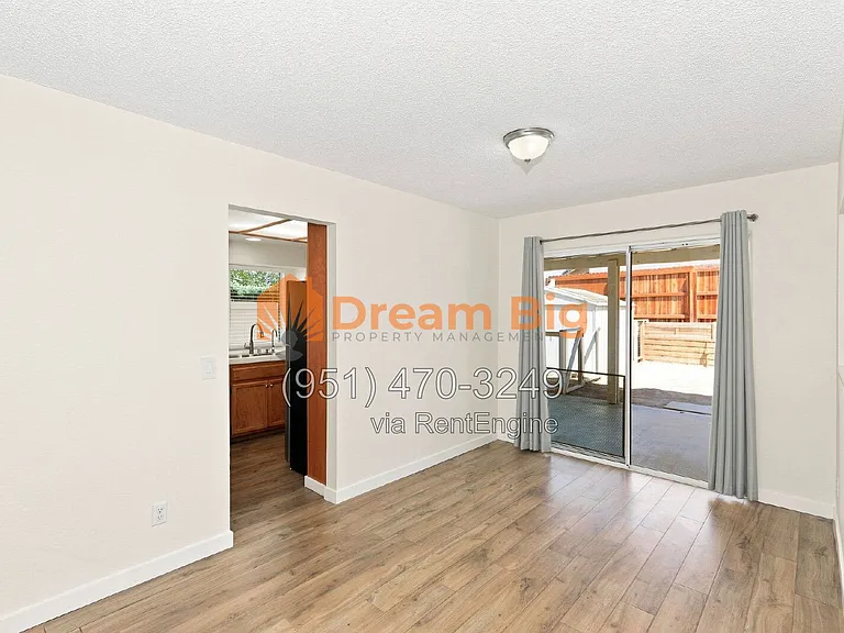 7963 Townsend Dr — Photo 12