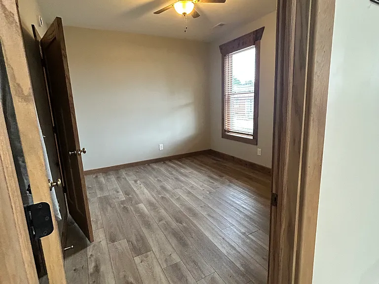 414 W Harrison St #A — Photo 10