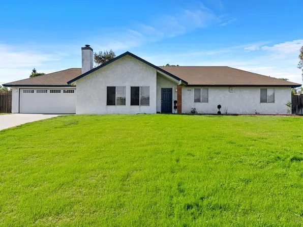 18216 Ridgedale Dr, Madera, CA 93638