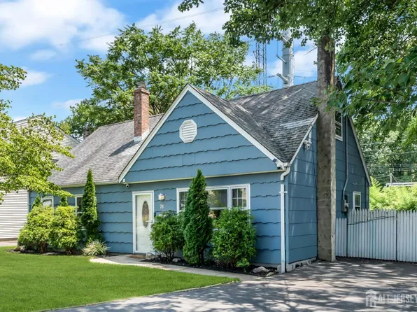 76 Clifton St, Edison, NJ 08817