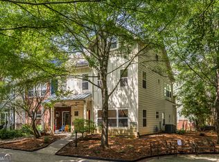 1001 Dancing Fox Rd, Decatur, GA 30032