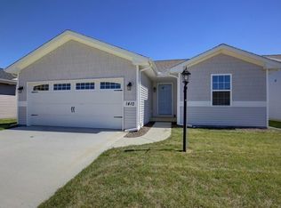 1410 Sand Dollar Dr, Champaign, IL