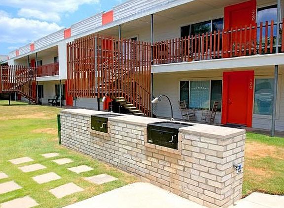 2nd image of 2200 Dickson Dr APT 212