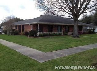201 Harvest Dr, Lafayette, LA 70508