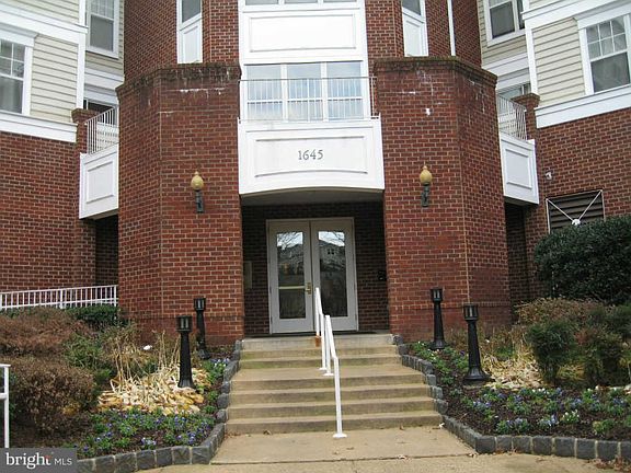 2nd image of 1645 International Dr Unit 419