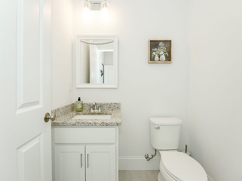 1st image of 18 Cleary Cir #18