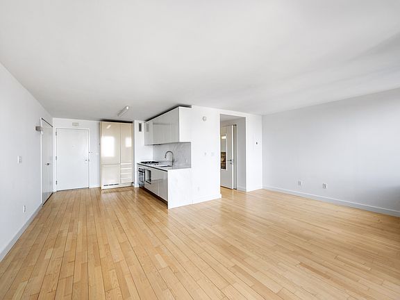 4th image of 322 W 57th St APT 35F