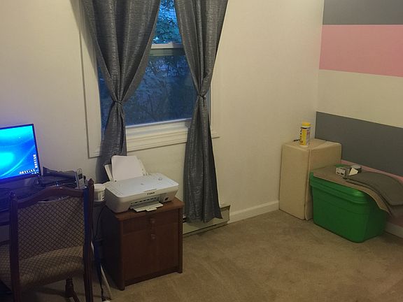 4th image of 105 W Sexton St