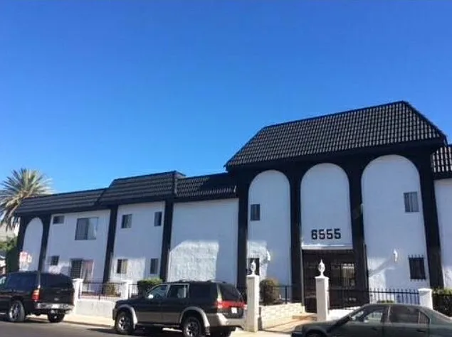 Jordan Court Apartments — Photo 28