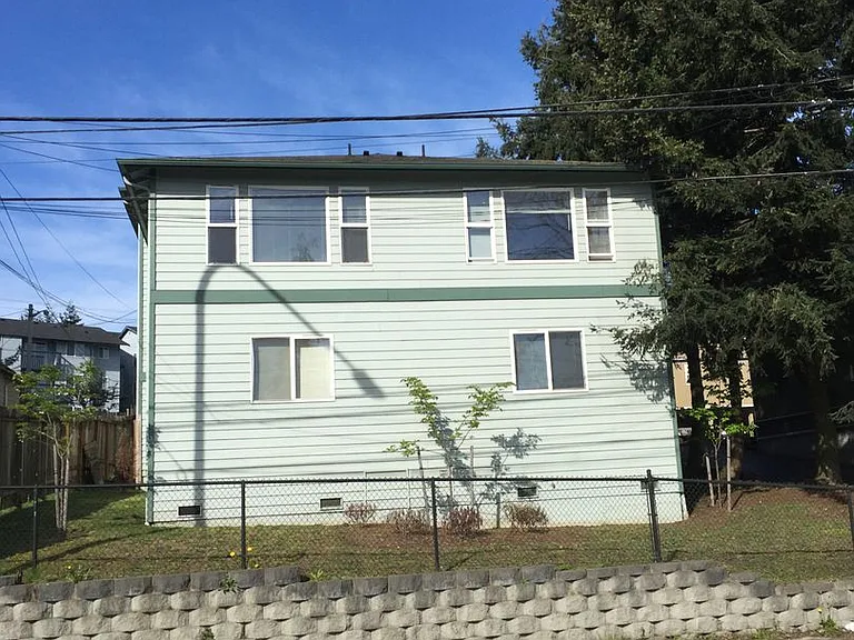 801 Hawthorne St #1-4 — Photo 12