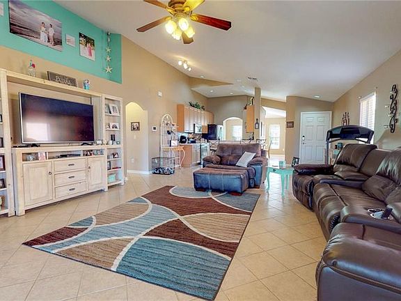 3rd image of 1013 Cristelle Jean Dr
