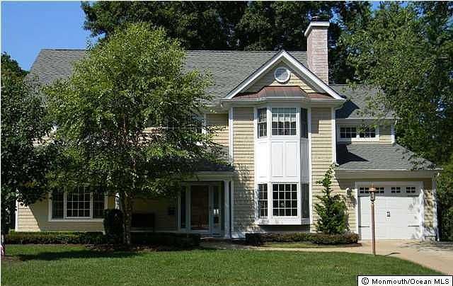 1st image of 82 Beechwood Dr