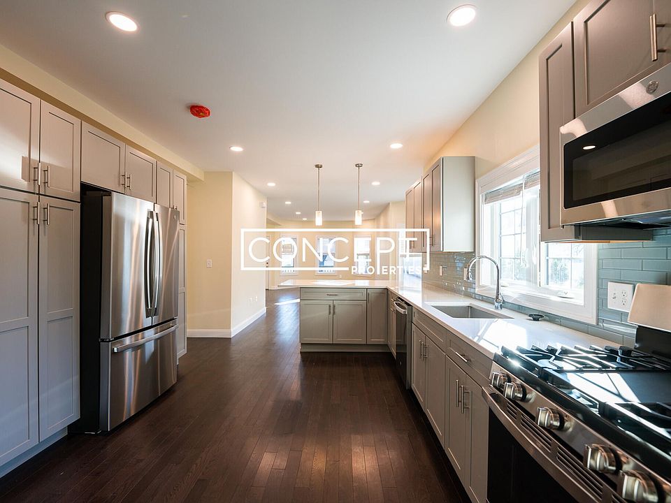1st image of 61 Bradbury Ave #1