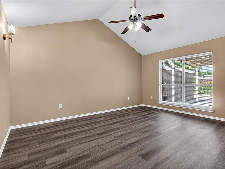 3132 Cedar Hill St — Photo 12