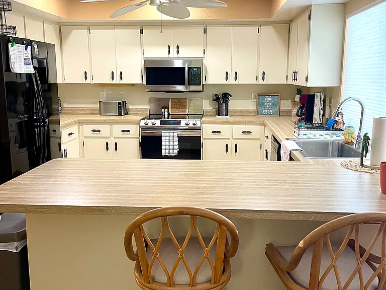 1319 Vermeer Dr — Photo 14
