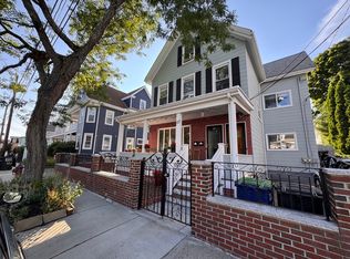 17 Farragut Ave #2, Somerville, MA 02144