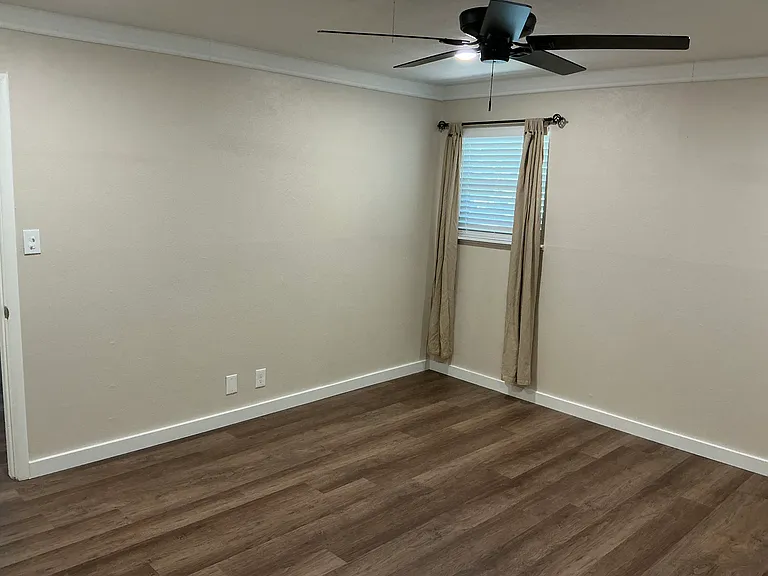 5909 Whitman Ave — Photo 19