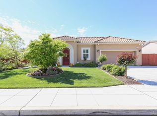 2326 Richert Ave, Clovis, CA 93611